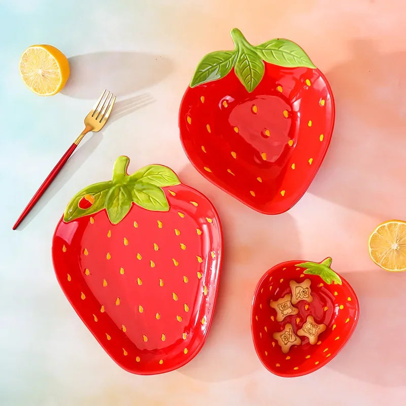 Creative Cartoon Strawberry Shaped Ceramic Salad Bowl Soup Bowl Family Fruit Snack Plate Kitchen Utensils Accessories Tableware