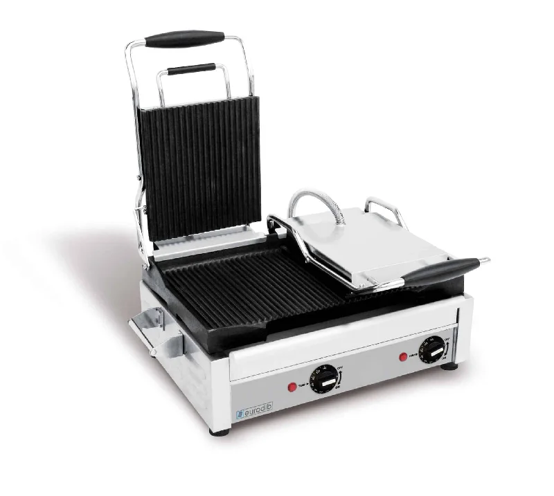 Eurodib SFE02365 17" x 10" Double Panini Grill with Grooved Plates, 240V