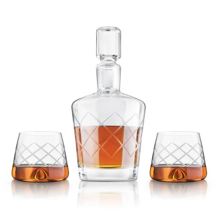 Final Touch 4 Piece Whiskey Decanter Set