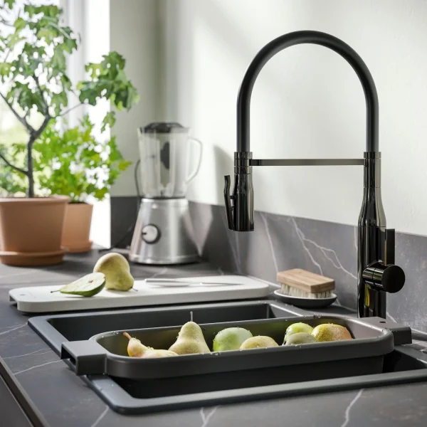 Kitchen faucet 